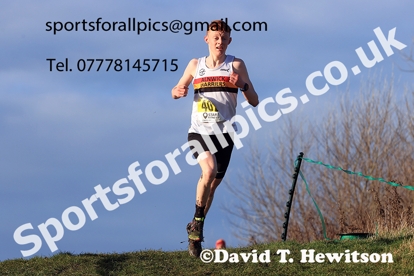 Mens under-17s 2024 NECAA Cross Country Champs., Temple Park, South Shields. Photo: David T. Hewitson/Sports for All Pics